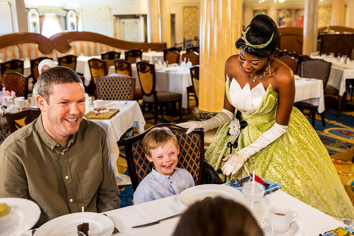 Image Royal Court Royal Tea