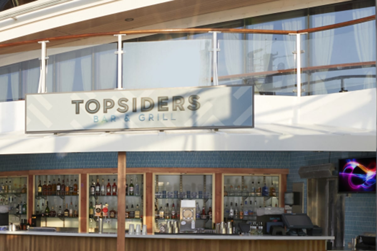 Image Topsiders Bar & Grill